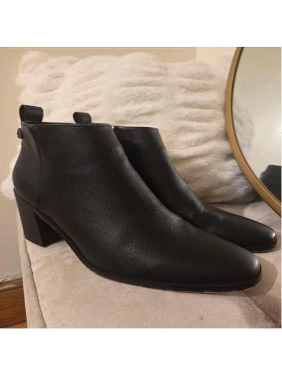Nautica Shoes - Women's Nautica Black Ankle Boots & Booties 8.5 with Gold Accents